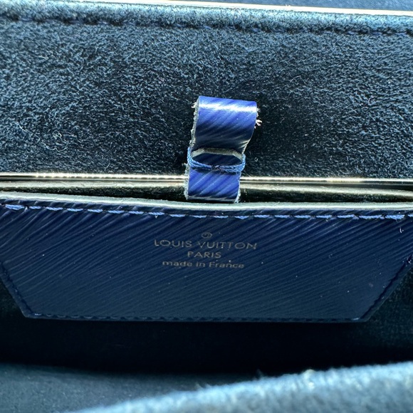 Louis Vuitton MM Owl Twist Bag - Picture 8 of 9